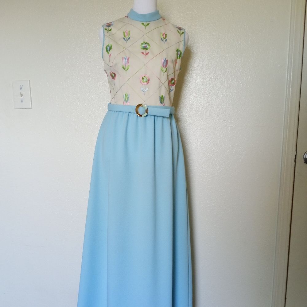 VTG embroidered tulip maxi dress